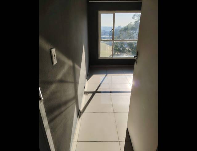 2 BEDROOM APARTMENT FOR SALE IN PINETOWN CENTRAL